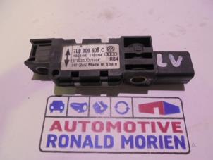 Begagnade Airbagmodul Volkswagen Phaeton (3D) 3.0 V6 TDI 24V 4Motion Pris € 35,00 Marginaltabell erbjuds av Automaterialen Ronald Morien B.V.