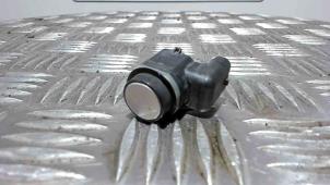 Gebruikte PDC Sensor BMW 7 serie (F01/02/03/04) 760i,Li,LiS V12 48V Prijs € 35,00 Margeregeling aangeboden door Automaterialen Ronald Morien B.V.