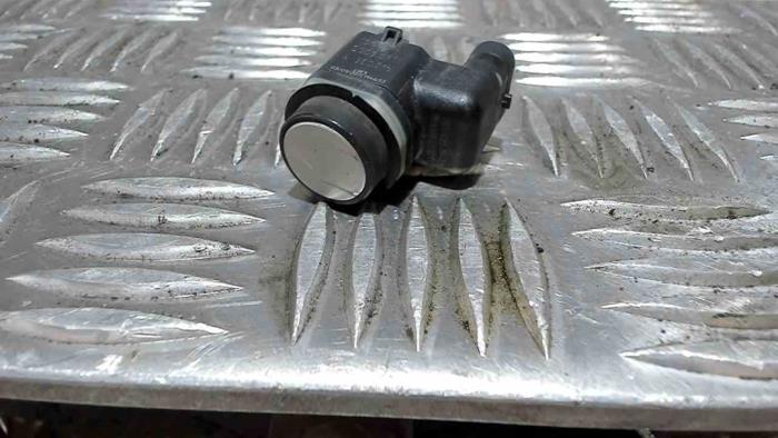 PDC Sensor van een BMW 7 serie (F01/02/03/04) 760i,Li,LiS V12 48V 2011