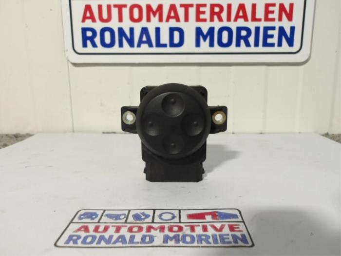 Brytare, eldrivet säte från en Audi A3 Sportback (8PA) 2.0 TDI 16V 2004