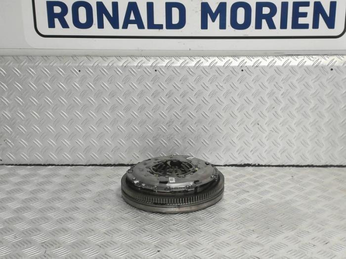 Kopplingssats (komplett) från en Volkswagen Transporter/Caravelle T6 2.0 TDI 150 2021