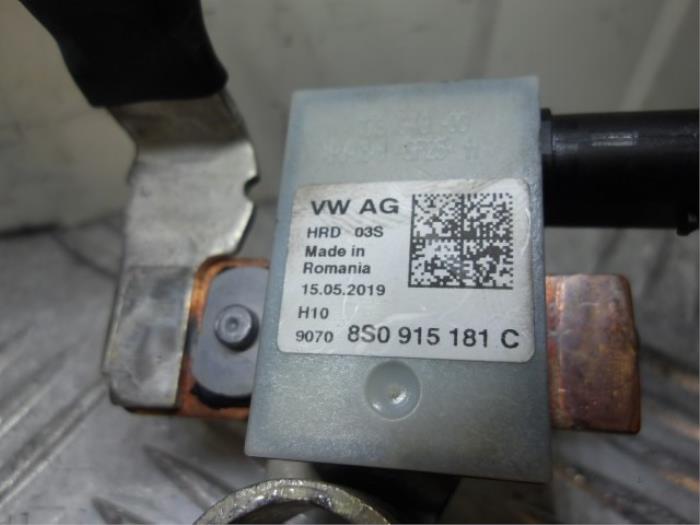 Batterikontrollmodul från en Audi RS 3 Sportback (8VA/8VF) 2.5 TFSI 20V Quattro 2019