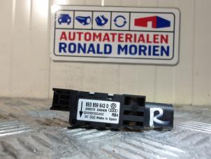 Begagnade Airbagmodul Volkswagen Phaeton (3D) 3.2 V6 30V 4Motion Lang Pris € 35,00 Marginaltabell erbjuds av Automaterialen Ronald Morien B.V.