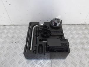 Begagnade Verktygslåda Audi A1 Sportback (GBA) 1.0 25 TFSI 12V Pris € 25,00 Inklusive moms erbjuds av Automaterialen Ronald Morien B.V.