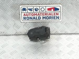 Nya EGR-ventil Renault Trafic (1FL/2FL/3FL/4FL) 2.0 dCi 16V 145 Pris € 99,00 Inklusive moms erbjuds av Automaterialen Ronald Morien B.V.