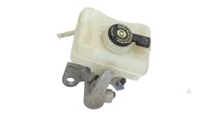 Gebruikte Hoofdremcilinder Audi A4 Quattro (B8) 2.0 TFSI 16V Prijs € 59,00 Margeregeling aangeboden door Automaterialen Ronald Morien B.V.