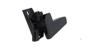 Gebruikte Motorkap hendel Volkswagen Golf VII (AUA) 1.6 TDI BlueMotion 16V Prijs € 14,99 Inclusief btw aangeboden door Automaterialen Ronald Morien B.V.