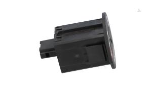 Gebruikte Airbag schakelaar Opel Insignia Country Tourer 2.0 CDTI 16V 130 ecoFLEX Prijs € 10,00 Margeregeling aangeboden door Automaterialen Ronald Morien B.V.