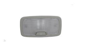 Gebruikte Binnenverlichting achter Kia Niro I (DE) 1.6 GDI Hybrid Prijs € 19,00 Margeregeling aangeboden door Automaterialen Ronald Morien B.V.