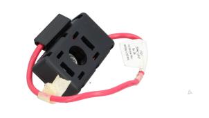 Used Antenna Tesla Model Y (5YJY) EV 4x4 Price € 45,00 Inclusive VAT offered by Automaterialen Ronald Morien B.V.