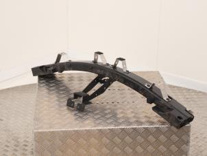 Używane Rama zderzaka przód Aston Martin DB 9 Vantage 6.0 V12 48V Cena € 595,00 Procedura marży oferowane przez Automaterialen Ronald Morien B.V.