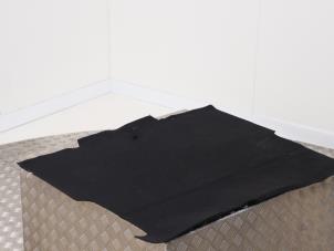 Begagnade Bagagematta Opel Crossland (X) 1.2 Turbo 12V Pris € 34,99 Inklusive moms erbjuds av Automaterialen Ronald Morien B.V.