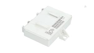 Gebruikte Navigatie Module Renault Clio IV (5R) 1.6 Turbo 16V RS 200 EDC Prijs € 25,00 Margeregeling aangeboden door Automaterialen Ronald Morien B.V.