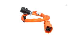 Gebruikte HV kabel (hoog voltage) Porsche Cayenne III (9YA) 3.0 V6 Turbo 24V E-Hybrid Prijs € 195,00 Inclusief btw aangeboden door Automaterialen Ronald Morien B.V.