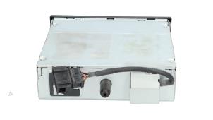 Używane Zmieniarka CD Volkswagen Passat Variant (3C5) 1.4 TSI 16V Cena € 75,00 Procedura marży oferowane przez Automaterialen Ronald Morien B.V.