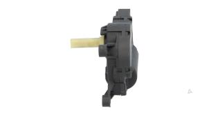 Begagnade Värmarventil, motor Volkswagen Crafter 2.5 TDI 30/35/50 Pris € 18,15 Inklusive moms erbjuds av Automaterialen Ronald Morien B.V.