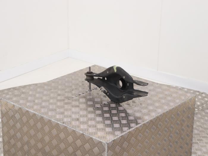 Bakre gaffelben, vänster från en BMW 3 serie Touring (G21) 320i 2.0 TwinPower Turbo 16V 2019