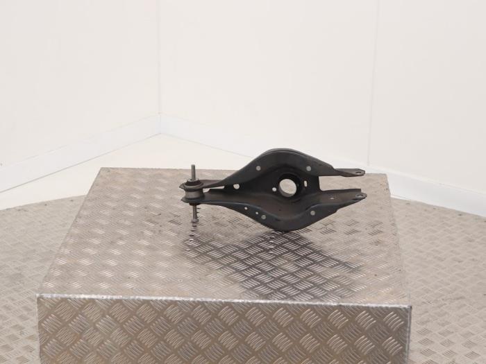 Bakre gaffelben, höger från en BMW 3 serie Touring (G21) 320i 2.0 TwinPower Turbo 16V 2019