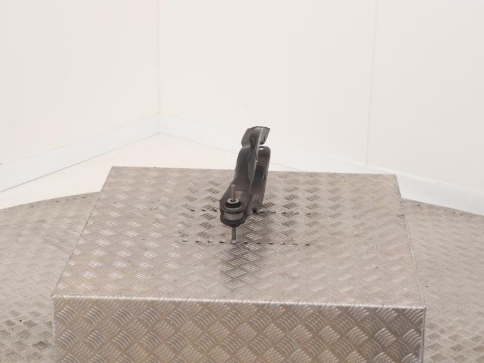 Bakre gaffelben, höger från en BMW 3 serie Touring (G21) 320i 2.0 TwinPower Turbo 16V 2019