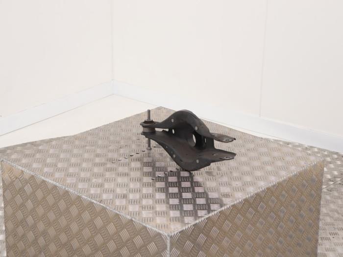 Bakre gaffelben, höger från en BMW 3 serie Touring (G21) 320i 2.0 TwinPower Turbo 16V 2019