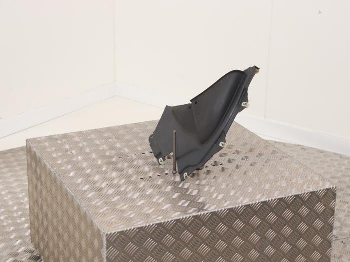 Skydd, diverse från en BMW 3 serie Touring (G21) 320i 2.0 TwinPower Turbo 16V 2019