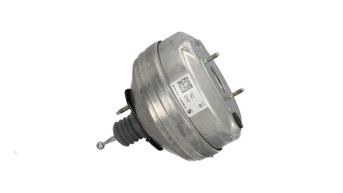 Bromsservo från en BMW 3 serie Touring (G21) 320i 2.0 TwinPower Turbo 16V 2019