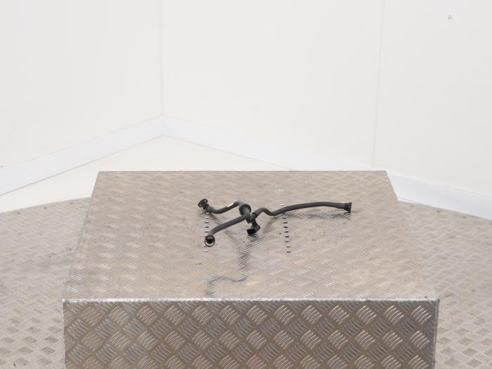 Bromsslang från en BMW 3 serie Touring (G21) 320i 2.0 TwinPower Turbo 16V 2019