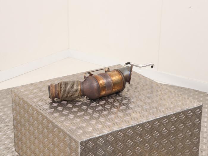 Katalytisk avgasrenare från en BMW 3 serie Touring (G21) 320i 2.0 TwinPower Turbo 16V 2019