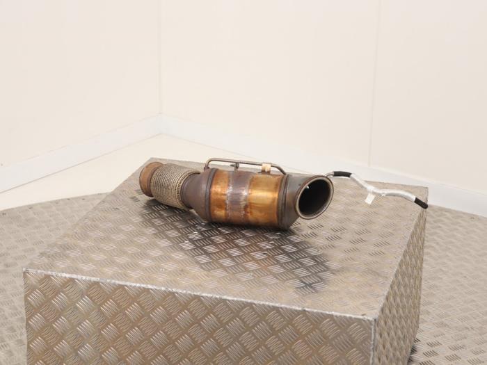 Katalytisk avgasrenare från en BMW 3 serie Touring (G21) 320i 2.0 TwinPower Turbo 16V 2019