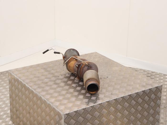 Katalytisk avgasrenare från en BMW 3 serie Touring (G21) 320i 2.0 TwinPower Turbo 16V 2019