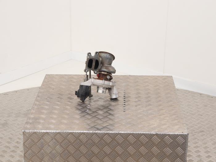 Turbo från en BMW 3 serie Touring (G21) 320i 2.0 TwinPower Turbo 16V 2019