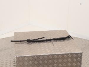 Begagnade Främre torkararm BMW 3 serie Touring (G21) 320i 2.0 TwinPower Turbo 16V Pris € 45,00 Marginaltabell erbjuds av Automaterialen Ronald Morien B.V.