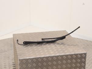 Begagnade Främre torkararm BMW 3 serie Touring (G21) 320i 2.0 TwinPower Turbo 16V Pris € 45,00 Marginaltabell erbjuds av Automaterialen Ronald Morien B.V.