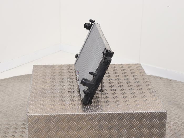 Kylare från en BMW 3 serie Touring (G21) 320i 2.0 TwinPower Turbo 16V 2019