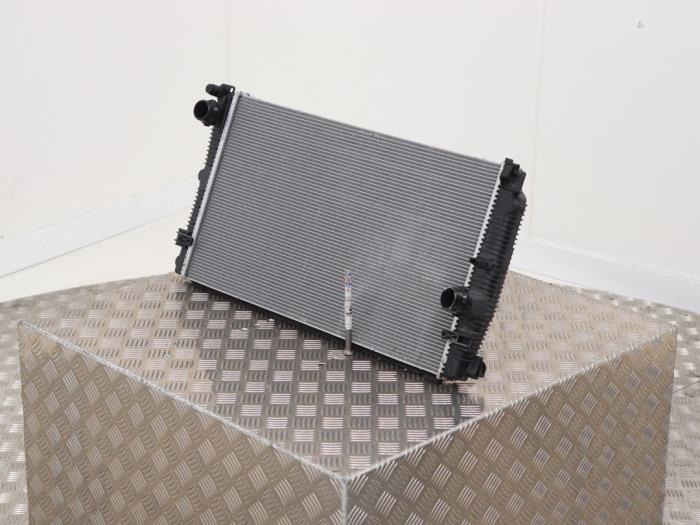 Kylare från en BMW 3 serie Touring (G21) 320i 2.0 TwinPower Turbo 16V 2019