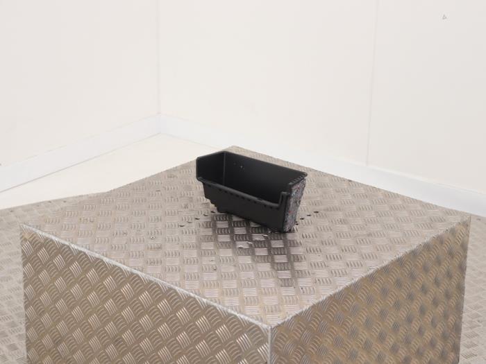 Förvaringsfack från en BMW 3 serie Touring (G21) 320i 2.0 TwinPower Turbo 16V 2019