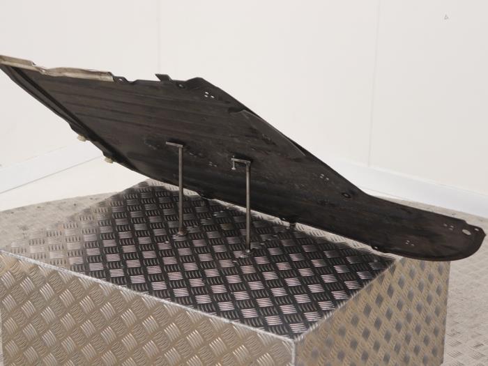 Hasplåt från en BMW 3 serie Touring (G21) 320i 2.0 TwinPower Turbo 16V 2019