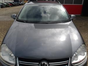 Gebruikte Motorkap Volkswagen Golf V Variant (1K5) 1.9 TDI Prijs € 49,00 Margeregeling aangeboden door Automaterialen Ronald Morien B.V.