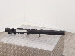 Gebruikte Dashboard sierlijst Ford Usa Mustang Mach-E 98kWh AWD Prijs € 144,99 Inclusief btw aangeboden door Automaterialen Ronald Morien B.V.