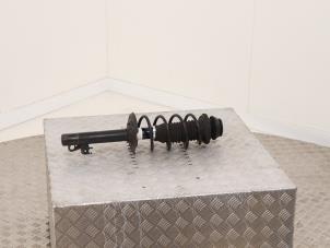 Używane Amortyzator prawy przód Citroen C1 1.0 12V VVT-i Cena € 34,99 Z VAT oferowane przez Automaterialen Ronald Morien B.V.