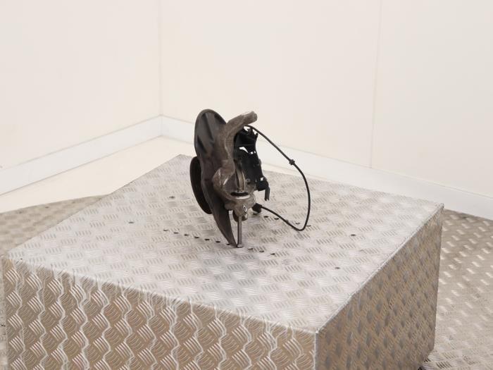 Fusee rechts-achter van een Mercedes-AMG S AMG (C217) 5.5 S-63 AMG V8 32V Biturbo 4-Matic 2016