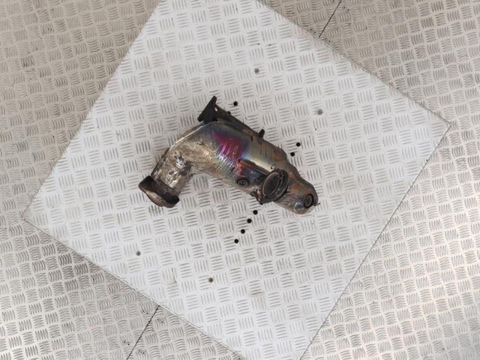 Katalysator van een Mercedes-Benz A Limousine (177.1) 1.3 A-180 Turbo 2021