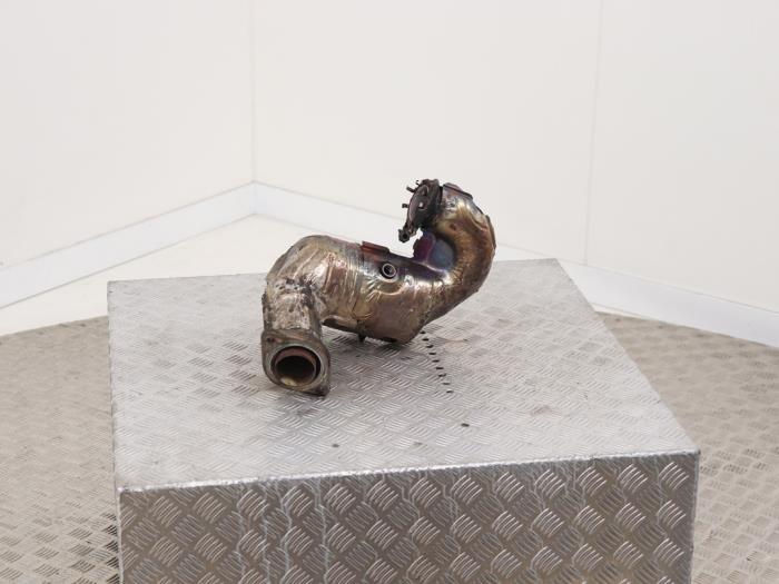 Katalysator van een Mercedes-Benz A Limousine (177.1) 1.3 A-180 Turbo 2021