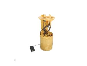 Gebruikte Tank element Pomp Volkswagen Crafter 2.5 TDI 30/32/35/46/50 Prijs € 89,00 Inclusief btw aangeboden door Automaterialen Ronald Morien B.V.