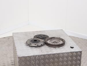 Nowe Zestaw sprzegla (kompletny) Volkswagen Golf VII Variant (AUVV) 1.4 TSI 16V Cena € 129,00 Z VAT oferowane przez Automaterialen Ronald Morien B.V.