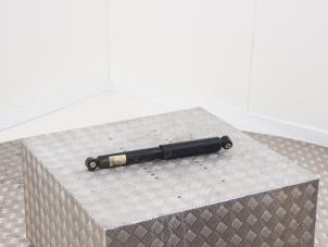 Gebruikte Schokdemper links-achter MAN TGE 2.0 TDI 4x4 Prijs € 45,00 Inclusief btw aangeboden door Automaterialen Ronald Morien B.V.