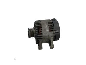 Gebruikte Dynamo Peugeot 208 I (CA/CC/CK/CL) 1.0 Vti 12V PureTech Prijs € 35,00 Margeregeling aangeboden door Automaterialen Ronald Morien B.V.