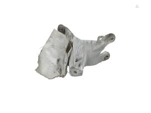 Gebruikte Motorsteun Audi A4 (B8) 1.8 TFSI 16V Prijs € 25,00 Margeregeling aangeboden door Automaterialen Ronald Morien B.V.