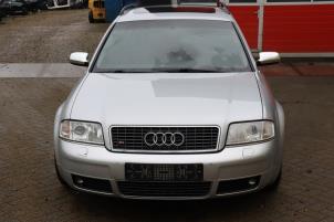 Gebruikte Voorruit Audi S6 Avant (C5) 4.2 40V Prijs € 195,00 Margeregeling aangeboden door Automaterialen Ronald Morien B.V.