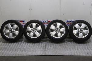 Begagnade Hjuluppsättning + däck Mini Mini (F55) 1.5 12V Cooper Pris € 195,00 Inklusive moms erbjuds av Automaterialen Ronald Morien B.V.